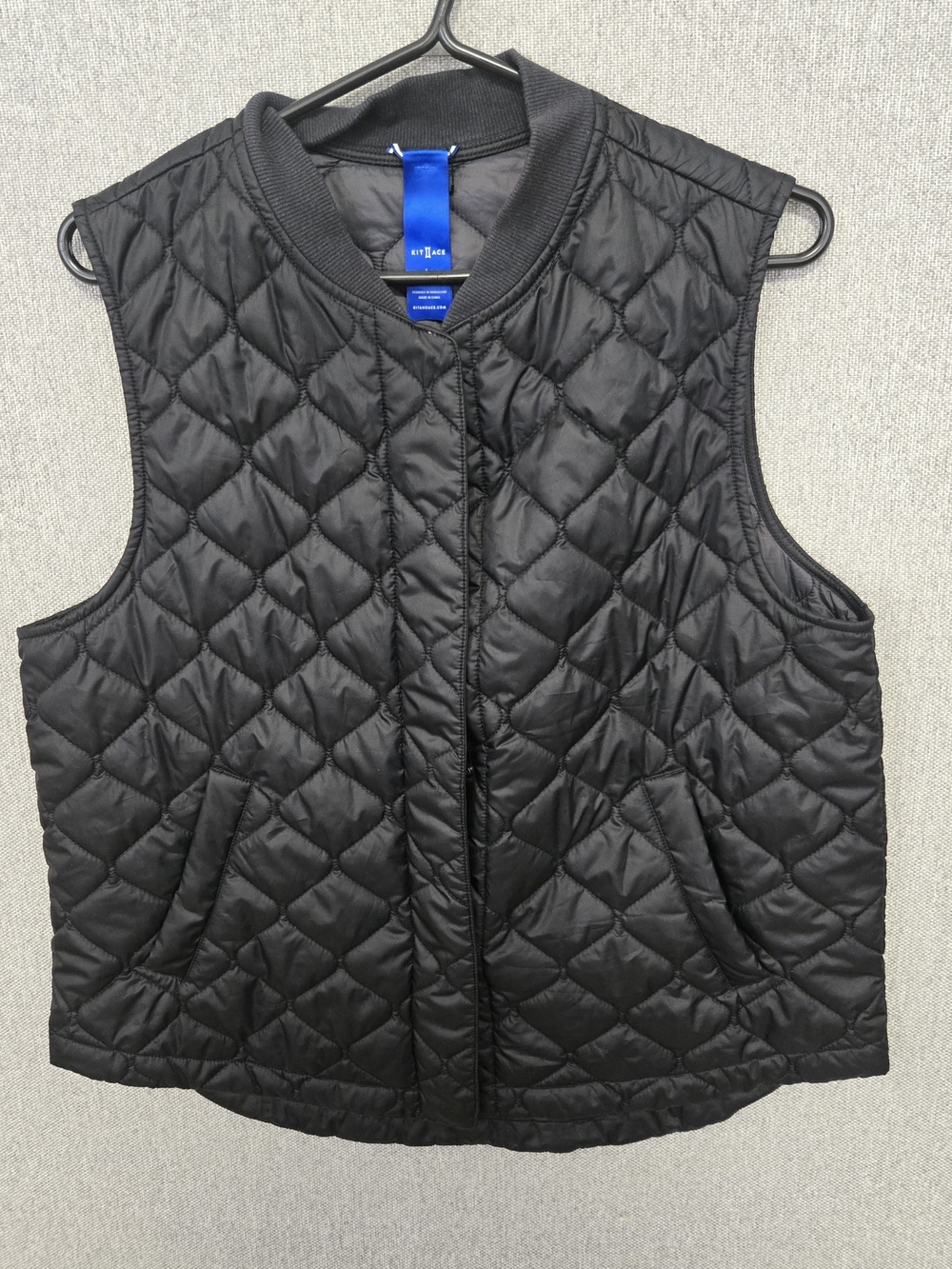 Kit and Ace Black Quilted Sleeveless Vest  Size L